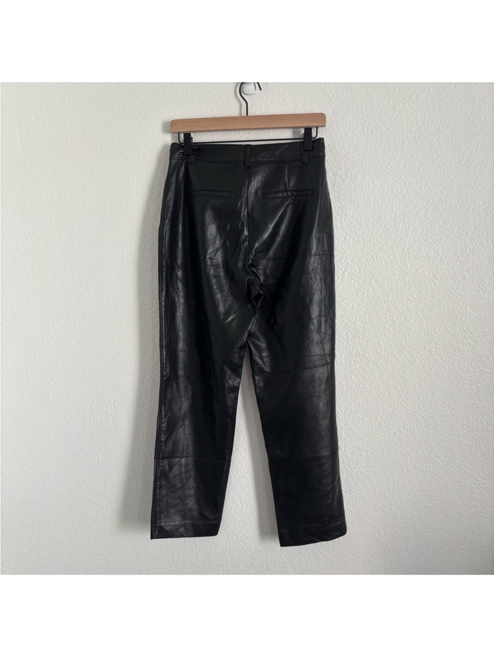 Babaton Aritzia Size 8 Black Command Cropped Vegan Leather Pants - Picture 4 of 6